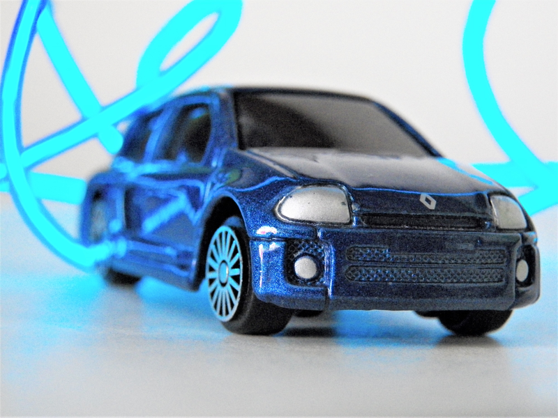 Illustration for article titled LaLD Car Week Maisto Renault Clio V6 1:64